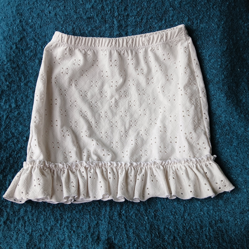 Rue21 Cream Ruffled Mini Skirt Casual Resort Wear‎ Sz S